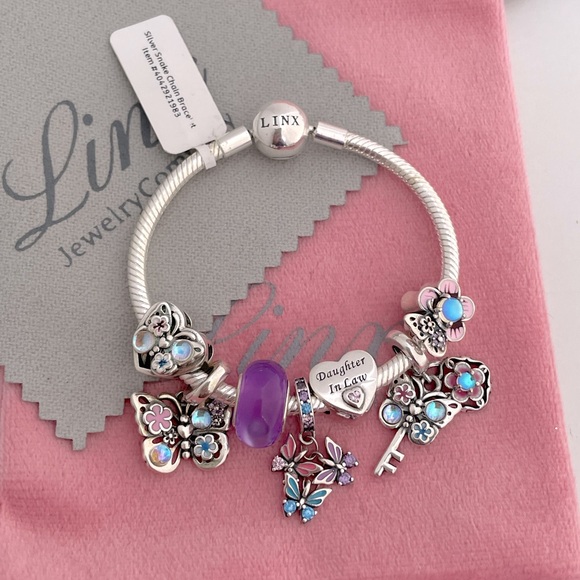 Linx Snake Chain Bracelet and Iridescent Daughter in Law Themed Charms